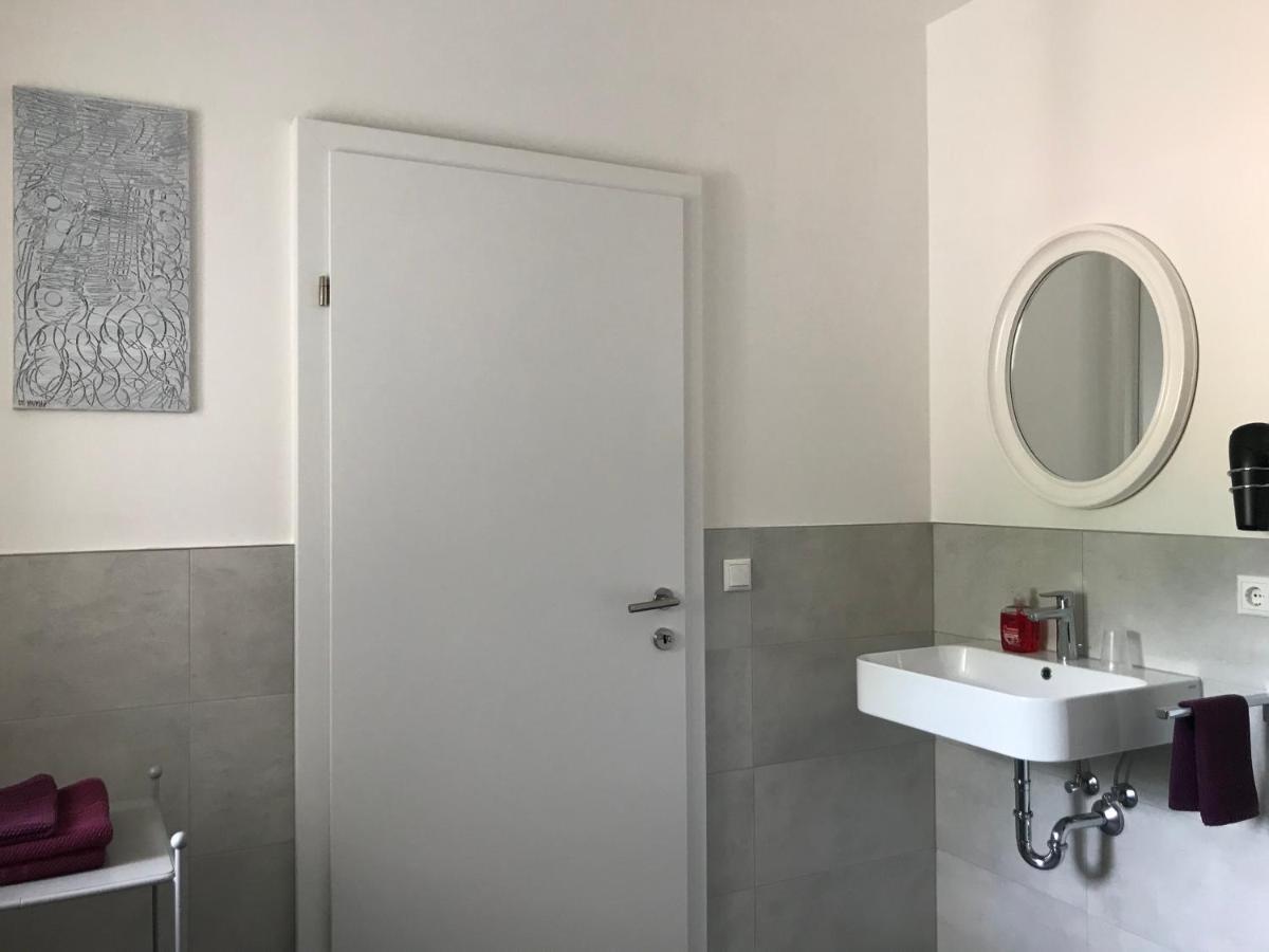 Ansitz Thalerhof Lägenhet Lana Exteriör bild