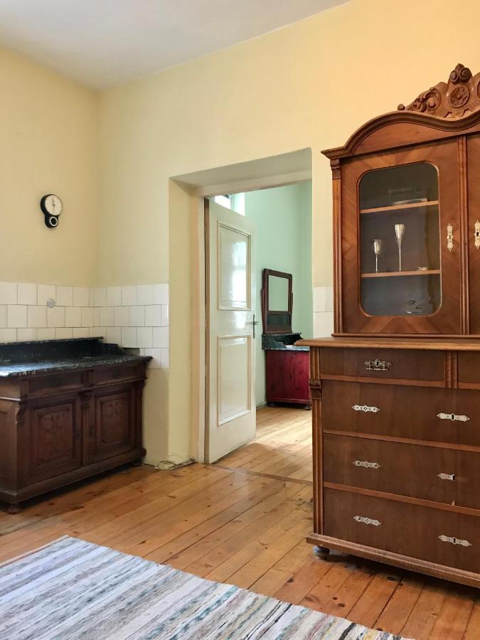 Ansitz Thalerhof Lägenhet Lana Exteriör bild