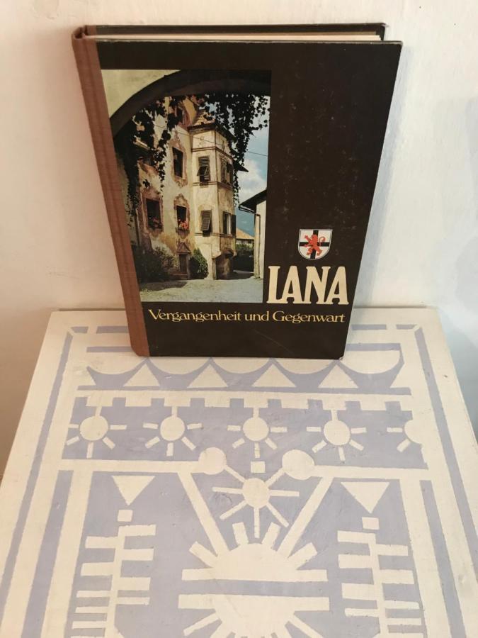 Ansitz Thalerhof Lägenhet Lana Exteriör bild